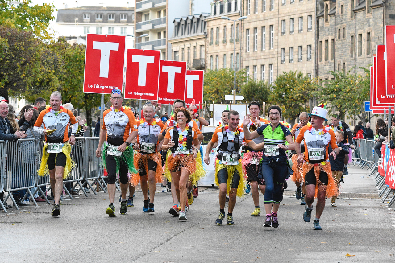 Groupe de coureurs deguisés SPM