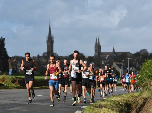 saint-pol-morlaix-coureurs-vue-cathedrale